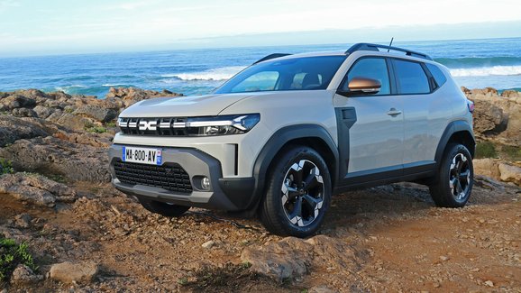 Nová Dacia Duster má první ceny. Plně vybavená stojí 630 tisíc