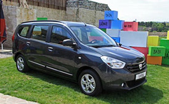 Dacia Lodgy bude stát 220 tisíc, servisní prohlídka 2 tisíce korun