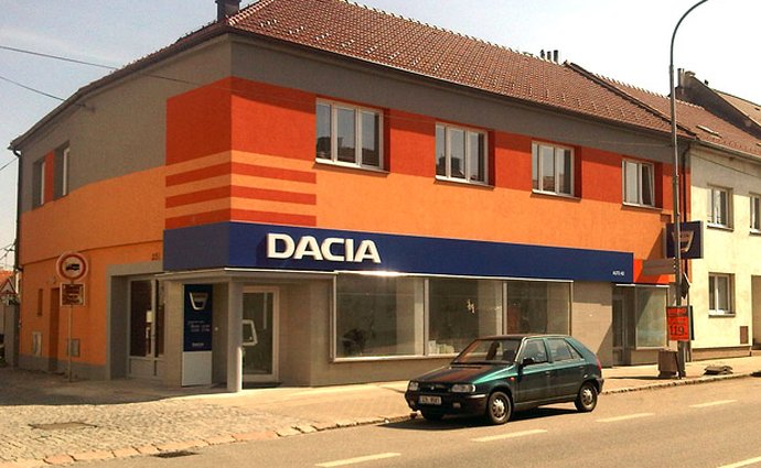 Dacia rozšiřuje prodejní síť, už má 40 dealerů