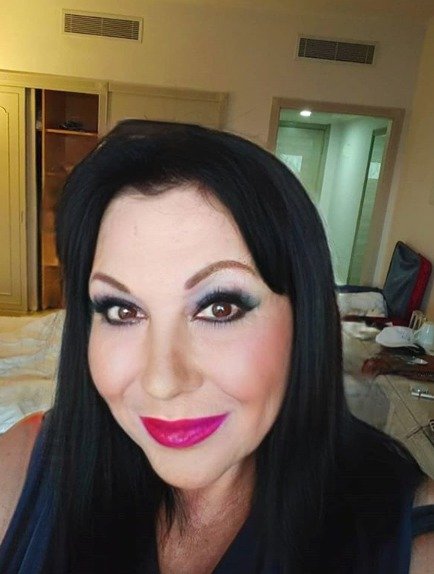Dáda se na instagramu pochlubila svým make-upem, který v Tunisku zkouší.