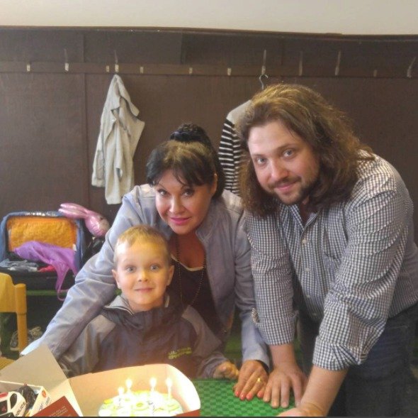 Felix Slováček mladší slavil narozeniny s mámou Dádou a svým synem
