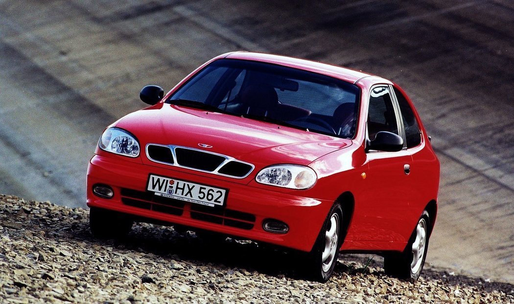 Daewoo Lanos 3-door (1997–2000)