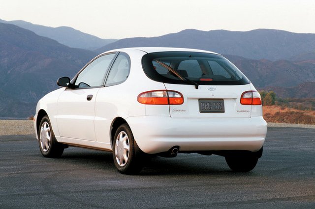 Daewoo Lanos 3-door (1997–2000)