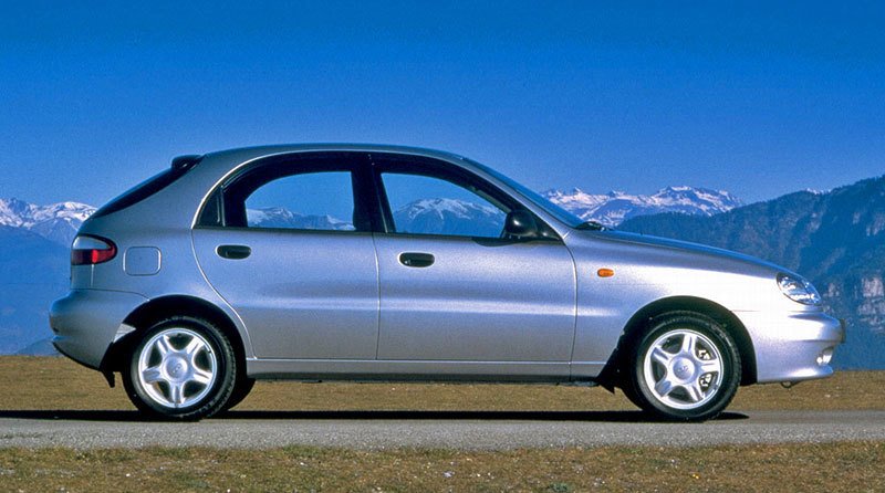 Daewoo Lanos 5-door (1997–2000)