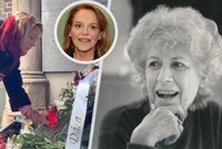 Vdova Dagmar položila svíčku Olze Havlové: Na hrobě zavzpomínala na 30 let od úmrtí první Havlovy ženy