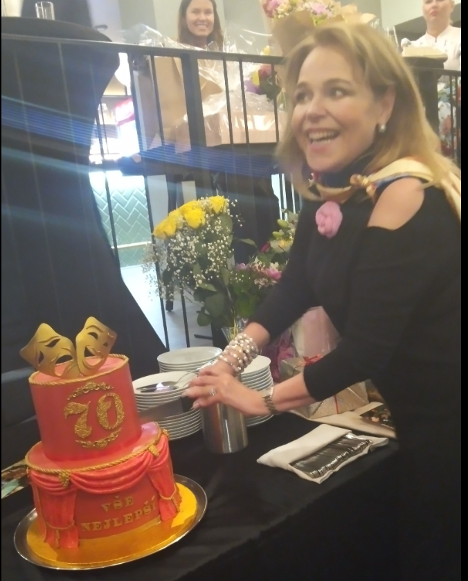 Dagmar Havlová s originálním dortem