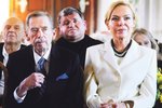 Havel na svou manželku přepsal značnou část majetku