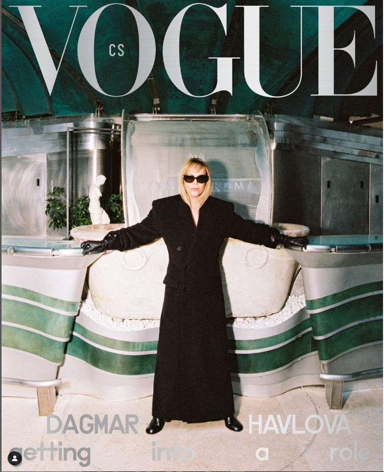 Vogue s Dagmar Havlovou má tři různé titulní strany s její fotografií.