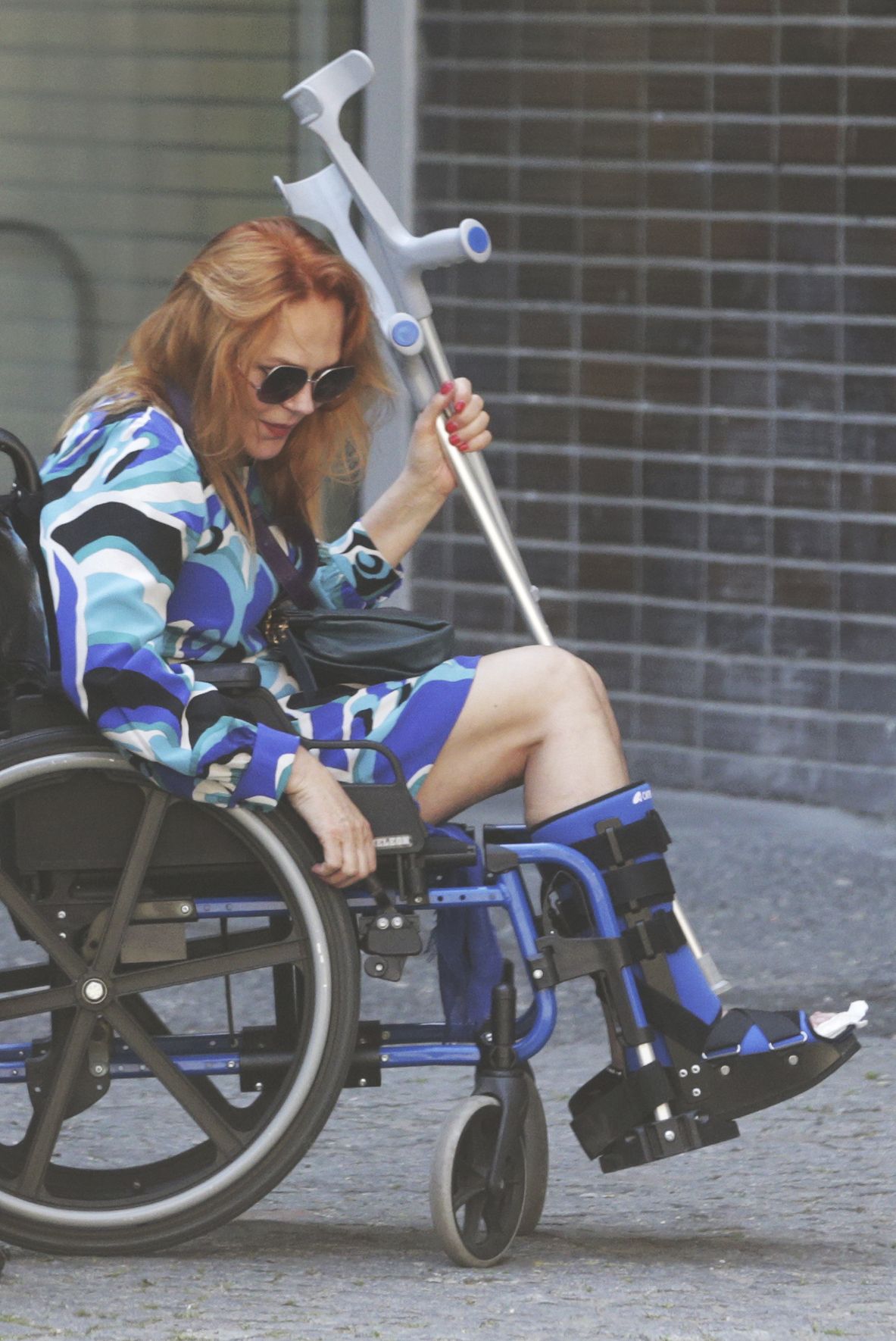 2015 - Dagmar Havlová se po zlomenině vnějšího kotníku několik týdnů pohybovala na invalidním vozíku