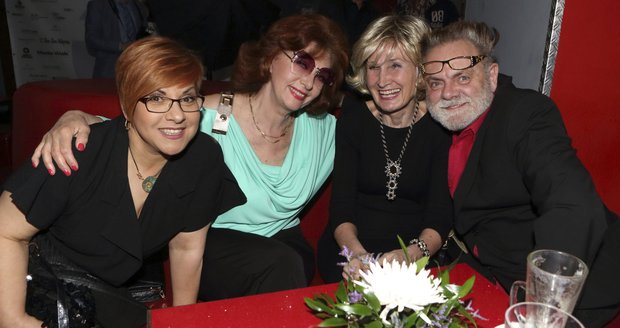 Dagmar Pecková, Saskia Burešová, Zuzana Bubílková a Václav Upír Krejčí