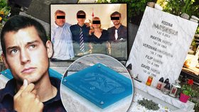 Hrob vyvražděné čtyřčlenné rodiny na hřbitově v Brně-Řečkovicích střeží andělé