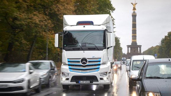 Daimler Trucks a výhled CO2: Neutrální 