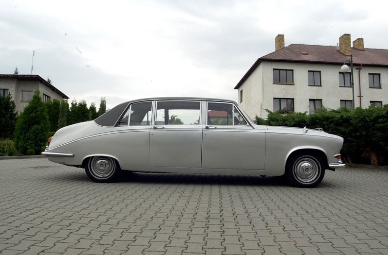 Daimler DS 420