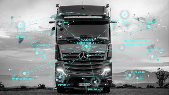 Daimler Trucks učí nákladní vozidla jak samostatně platit