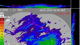 Snímek z družice k vývoji sněhové bouře Daisy - platný k 8. 1. 2010, 16:45 hod.