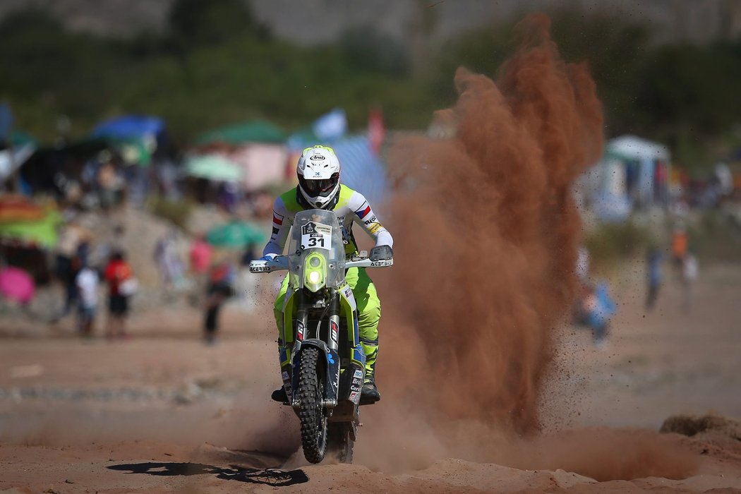 Motocyklový jezdec Ondřej Klymčiw si při nehodě v 9. etapě Rallye Dakar zlomil nohu