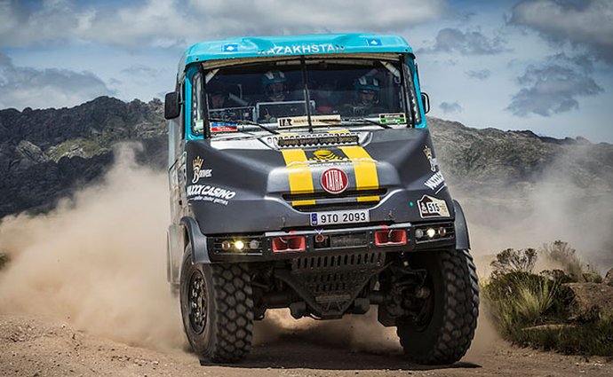 Rallye Dakar, 5. etapa: Macík vynechal kontroly, Kolomý převrátil Tatru