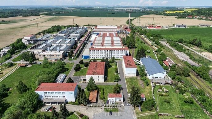 Výrobce brzdových systémů a součástí pro kolejová vozidla Dako-CZ z Chrudimska loni skončil ve ztrátě 617 milionů korun. Výrobce brzdových systémů a součástí pro kolejová vozidla Dako-CZ z Chrudimska loni skončil ve ztrátě 617 milionů korun.