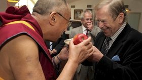 Dalajlama a Václav Havel.