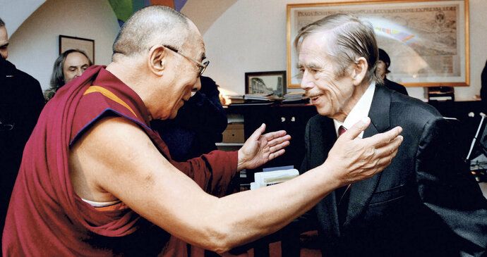 Tibetský duchovní vůdce dalajláma a český prezident Václav Havel na setkání v roce 2011, krátce před Havlovou smrtí