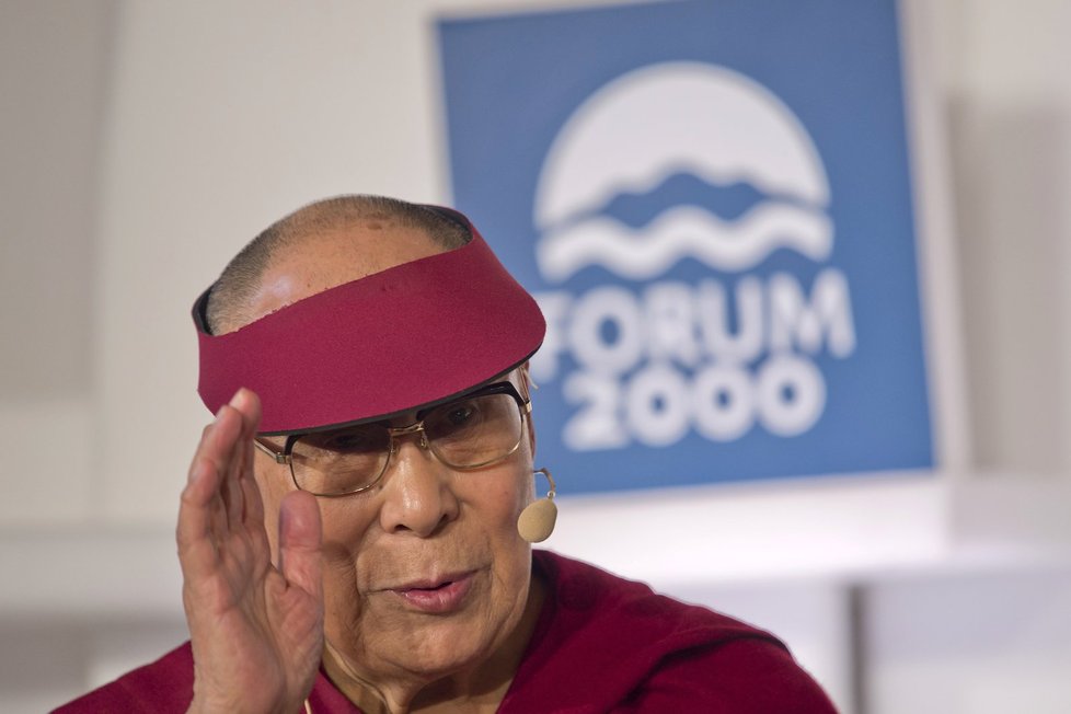 14. dalajlama na Foru 2000 v roce 2016