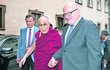 Vzdor prezidentovi se ministr Herman ve středu setkal s dalajlámou.