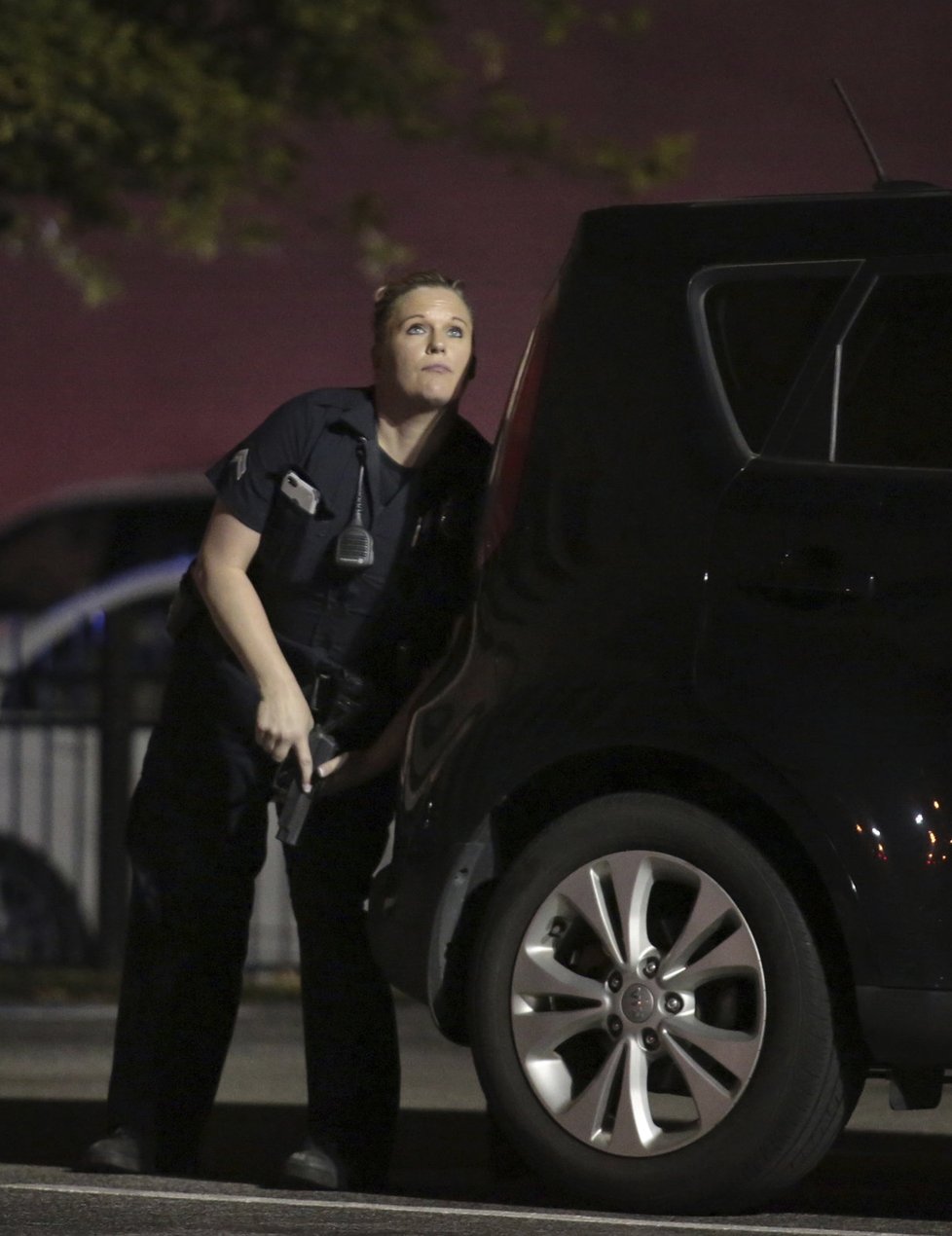 Teror v Dallasu: Odstřelovači pálili na policisty, pět jich zabili.