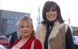 Linda Gray (Sue Ellen) a Charlene Tilton (Lucy)