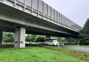 Na dálnici D1 na Novojičínsku se v pátek začne opravovat most na hranici obcí Velké Albrechtice a Bravantice.