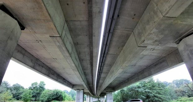 Na dálnici D1 na Novojičínsku se v pátek začne opravovat most na hranici obcí Velké Albrechtice a Bravantice.