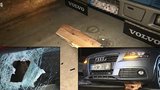 Kdo házel na D1 dřevo na auta? Policie hledá zelený pick-up!