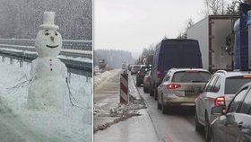 Dělníci sice na dálnici D1 nejsou, ale zato zde vyrostl epesní sněhulák