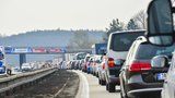 Hromadná nehoda na dálnici D10 za Prahou: Událost zkomplikovala dopravu