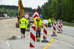 Silničáři se obávají zdržení oprav dálnice D1 u Brna o celý rok. Důvodem jsou rozklady proti stavebnímu povolení ze strany Dětí Země.