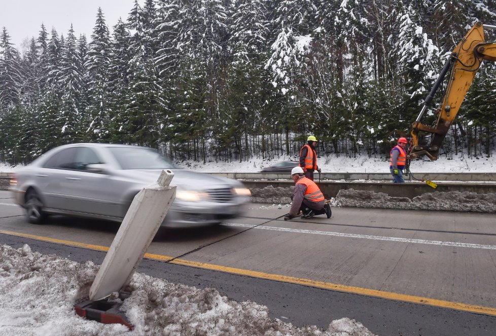 Na dálnici D1 dělalo tuto zimu problémy hlavně zúžení jednoho z opravovaných úseků