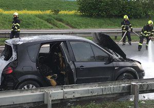 28. duben 2019: Na 2. kilometru dálnice D10 došlo k požáru vozidla. Událost se obešla bez zranění, na místě se nicméně začaly tvořit kolony.