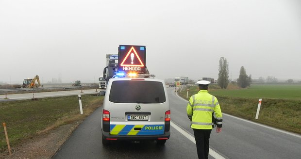 Tragicky skončila v úterý večer jízda dvaadvacetiletého řidiče u Těšetic na Znojemsku. Ilustrační foto