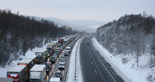 Ilustrační foto: Kvůli nehodě je uzavřena dálnice D5 ve směru na Prahu