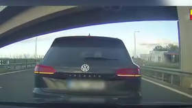 Agresor na D6 napadl maminku!