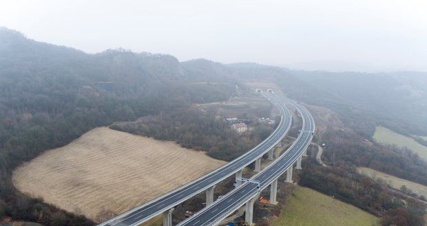 Rakousko dnes otevřelo 25 km nové dálnice směrem k České republice. Ilustrační foto.