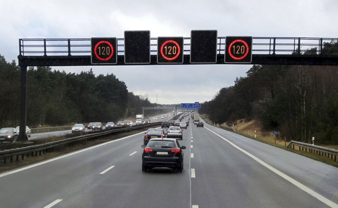 Ilustrační foto - německá dálnice