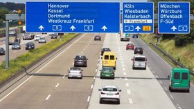Na německou dálnici jen se zaplaceným mýtným. Jinak se nevyhnete mastné pokutě.