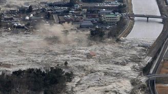 Japonské hráze proti tsunami nejsou dost vysoké, varují vědci