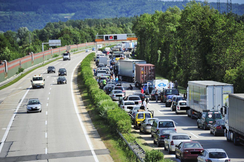 Česko je dlouhodobě kritizováno, že výstavba infrastruktury trvá.