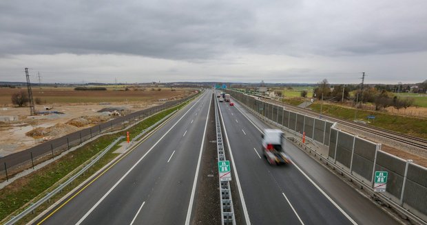 K dokončení hlavního tahu z Ostravy do Opavy chybí 414 metrů. Ilustrační foto