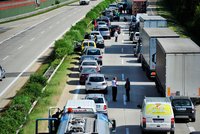 Problémy na cestě do Chorvatska: Rakouské dálnice zablokovaly sesuvy půdy