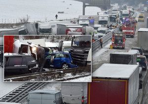 Dálnice D1 byla 19 hodin neprůjezdná: Lidé zde zůstali uvízlí a museli spát v autech.