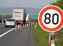 Úseků opravovaných dálnic, kde je třeba při práci snížit rychlost nejčastěji na 80 km/h, je aktuálně bezmála třicet