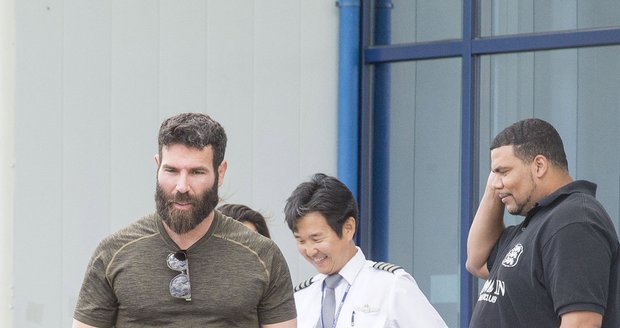 Bilzerian strávil v Praze 24 hodin.