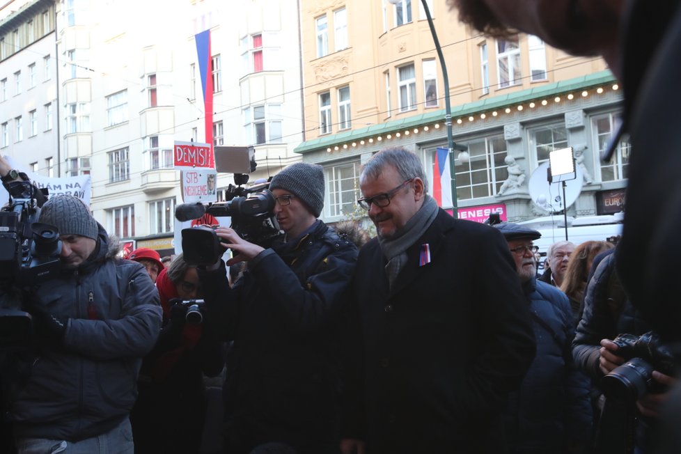 Ministr dopravy Dan Ťok (za ANO) na Národní třídě